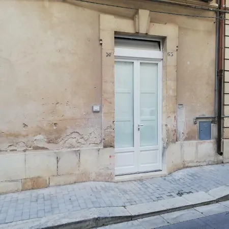 Triskelion Apartament *